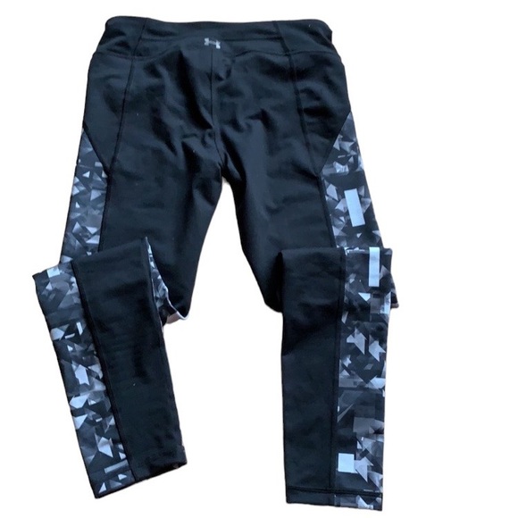 🏃♀️3/$10! Under Armour Womens Fitted Black & White Heatgear Leggings - Picture 3 of 9